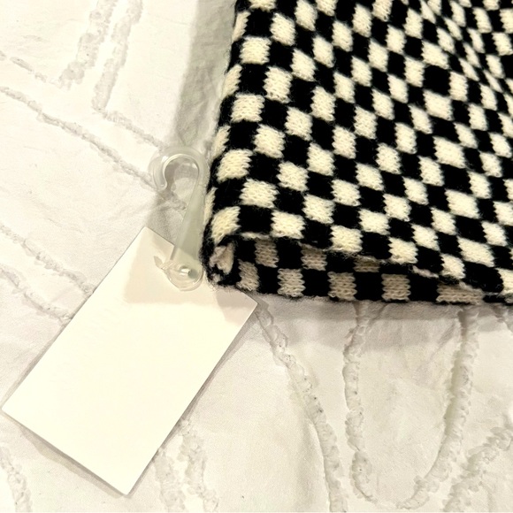 Checkered Bucket Hat - Picture 3 of 4